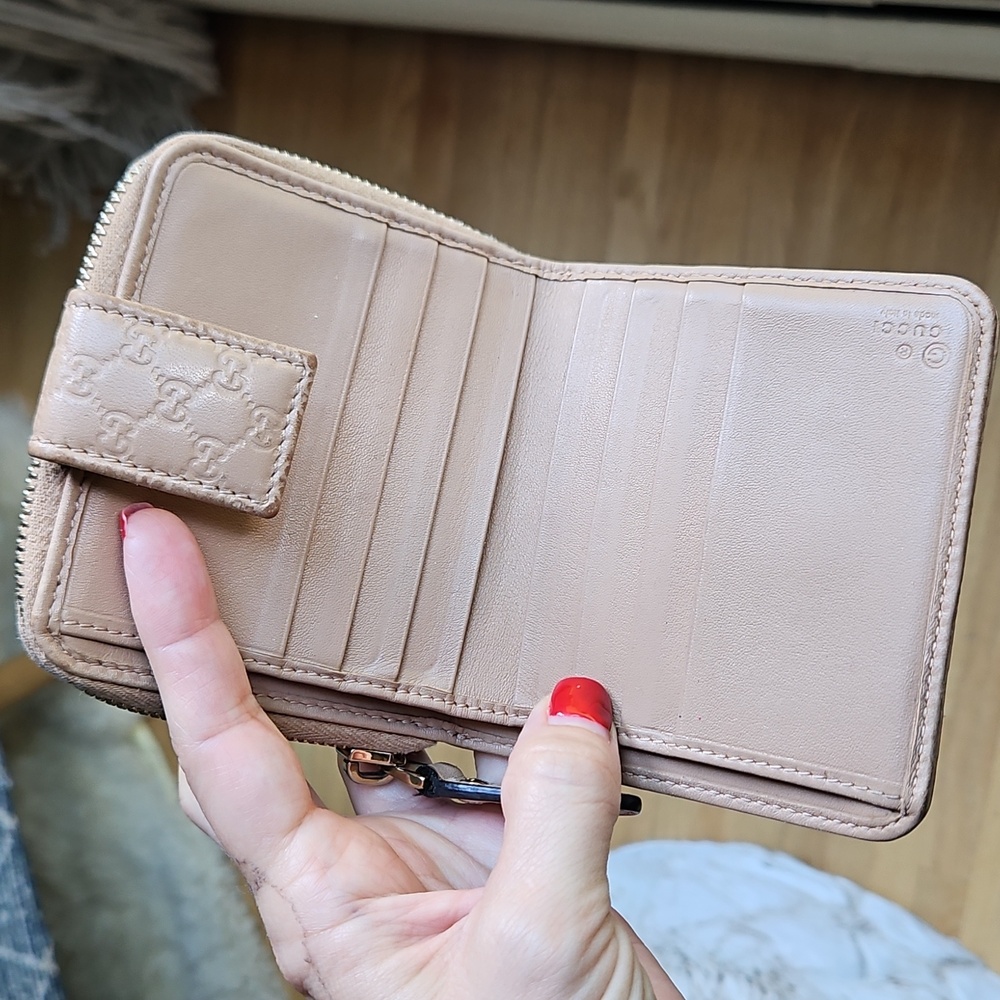 GUCCI GG Micro Guccissima Leather Compact Zip Around Wallet Nude Color - Picture 8 of 16